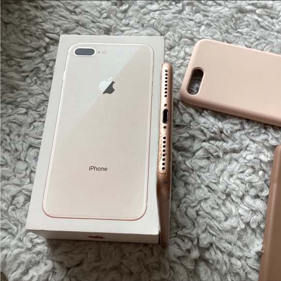 Apple iPhone 8 Plus Unlocked to all Carriers Excellent Condition - Picture 4 of 11
